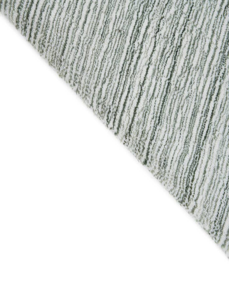 Detail image of  2' 2 x 3' 1  Hand Woven Jill Zarin English Manor Wool Rug