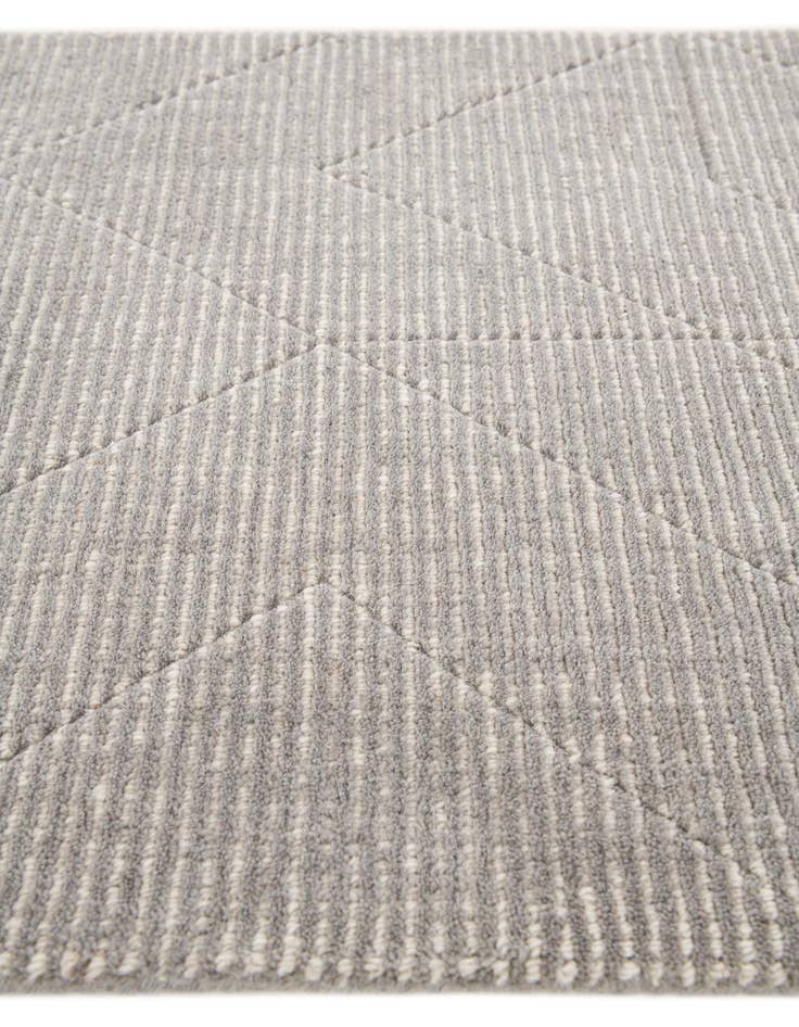 Detail image of  2' x 3'  Hand Woven Jill Zarin English Manor Wool Rug