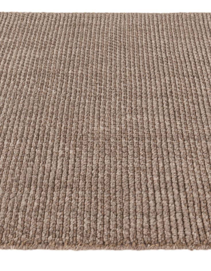 Detail image of  2' 1 x 3' 2  Hand Knotted Jill Zarin English Manor Wool Rug