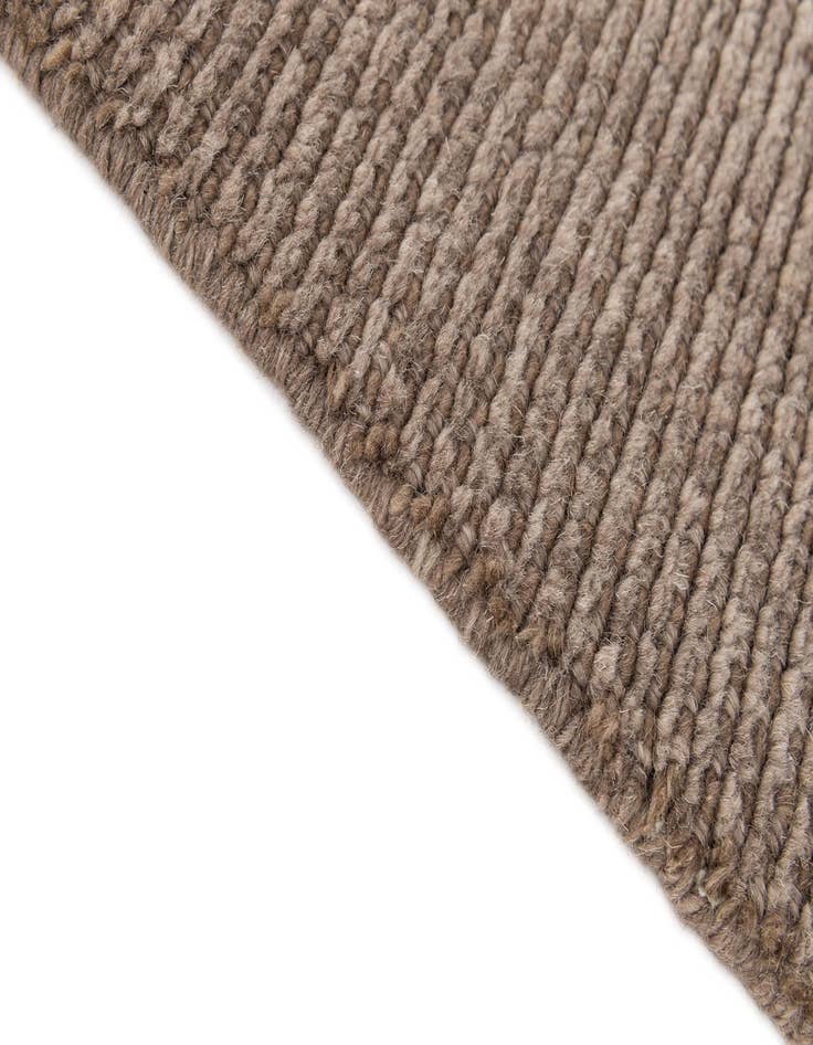 Detail image of  2' 1 x 3' 2  Hand Knotted Jill Zarin English Manor Wool Rug