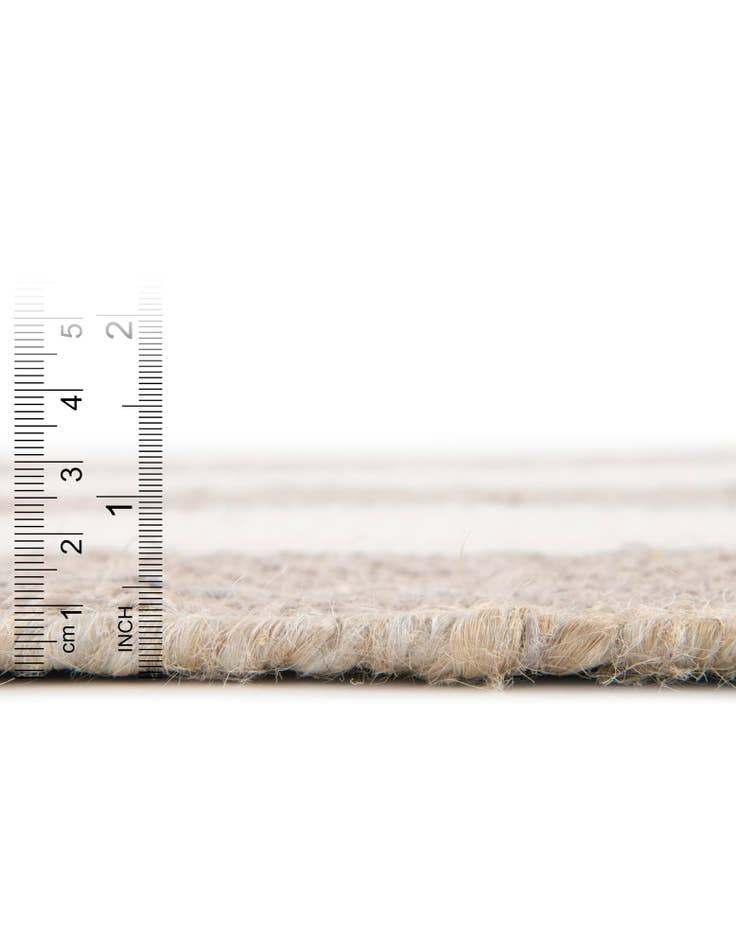 Detail image of  4' 1 x 6' 1  Hand Woven Jill Zarin Hamptons Rug