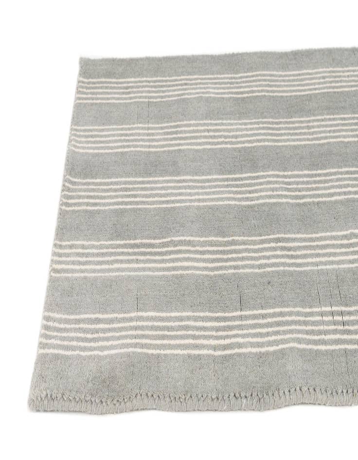 Detail image of  2' 2 x 3' 2 Jill Zarin Natural Wool Rug