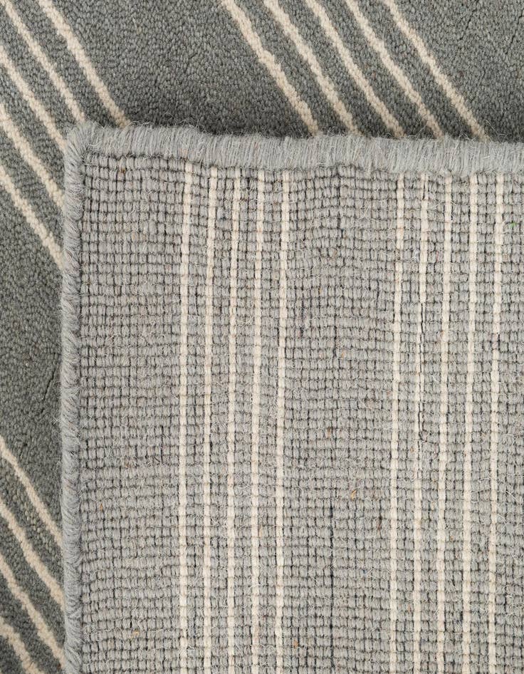 Detail image of  2' 2 x 3' 2 Jill Zarin Natural Wool Rug
