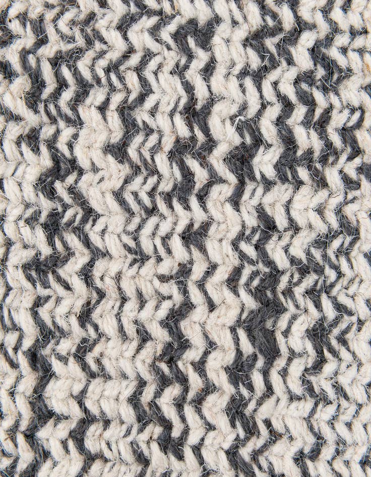 Detail image of  2' 2 x 2' 11  Washable Jill Zarin Palm Springs Indoor / Outdoor Wool Rug