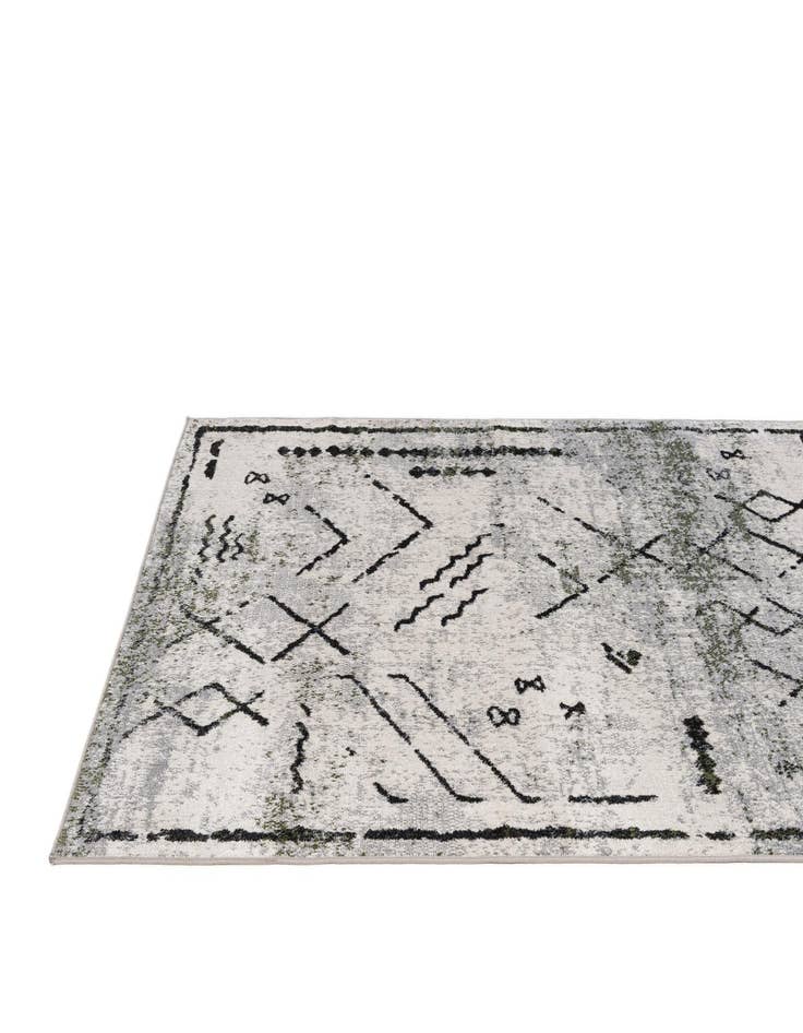 Detail image of  4' x 5' 9 Kamala Washable Rug