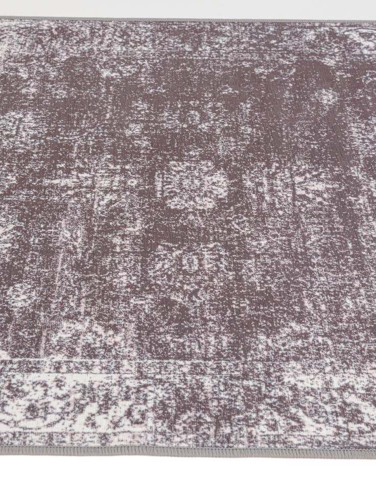 Detail image of  2' x 3' Kamala Washable Rug