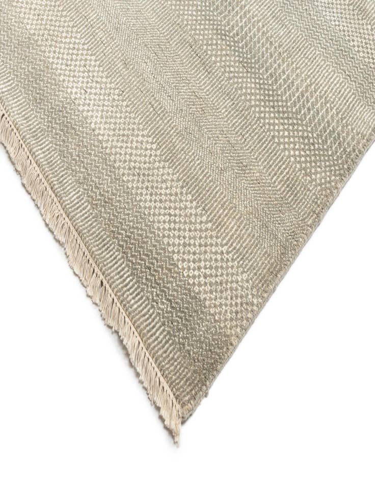 Detail image of  9' x 12' 1 Kamla Wool Rug