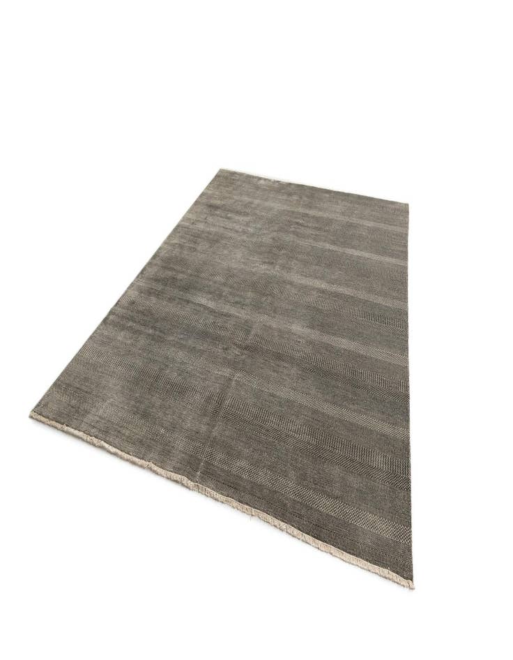 Detail image of  9' x 12' 1 Kamla Wool Rug