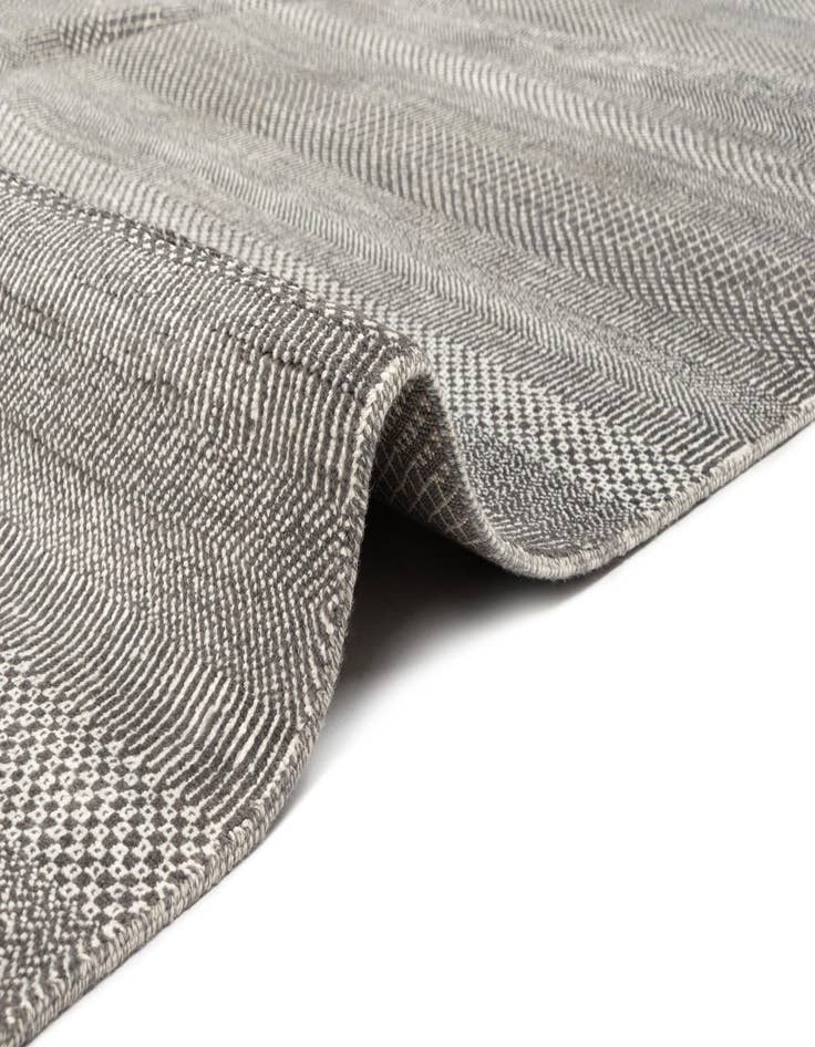 Detail image of  8' x 9' 11 Kamla Wool Rug