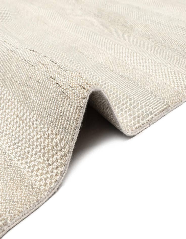 Detail image of  7' 10 x 9' 11 Kamla Wool Rug