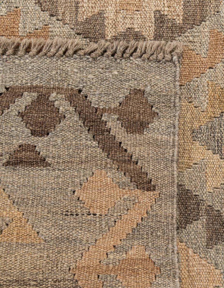Detail image of  3' 5 x 4' 9  Hand Woven Kilim Maymana Wool Rug