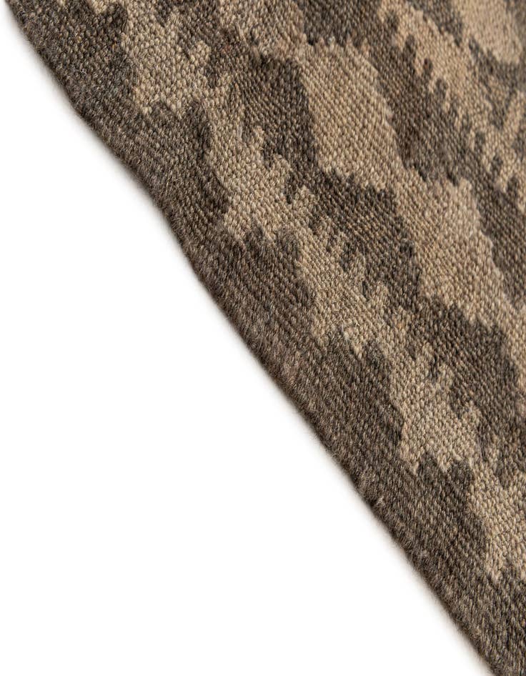 Detail image of  3' 5 x 4' 10  Hand Woven Kilim Maymana Wool Rug