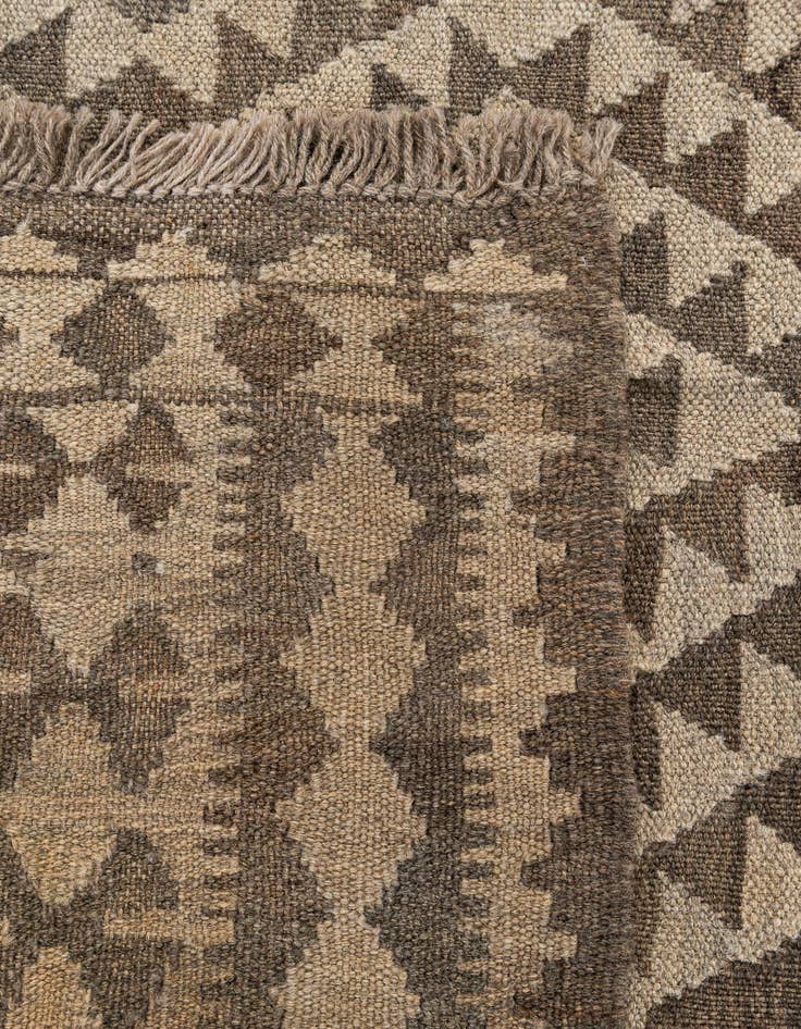Detail image of  3' 5 x 4' 10  Hand Woven Kilim Maymana Wool Rug