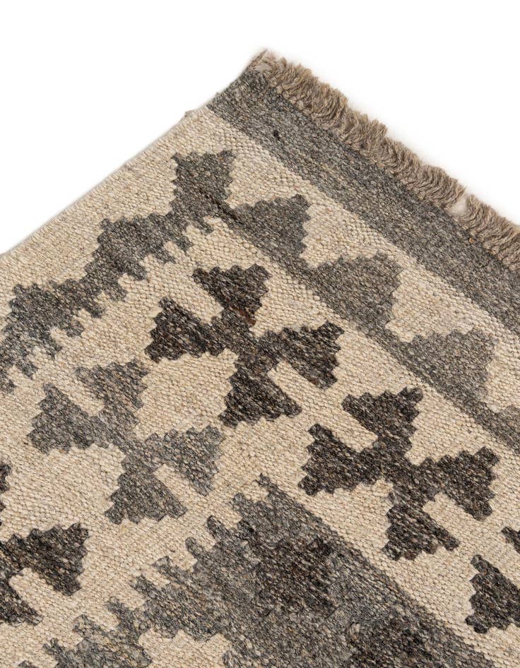Detail image of  3' 4 x 5'  Hand Woven Kilim Maymana Wool Rug