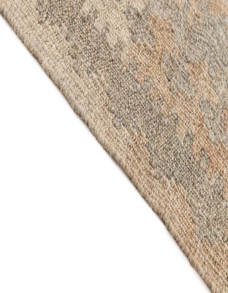 Detail image of  3' 3 x 4' 11  Hand Woven Kilim Maymana Wool Rug