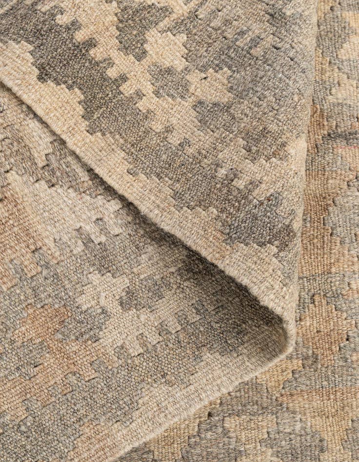 Detail image of  3' 3 x 4' 11  Hand Woven Kilim Maymana Wool Rug