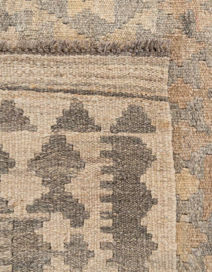 Detail image of  3' 3 x 4' 11  Hand Woven Kilim Maymana Wool Rug
