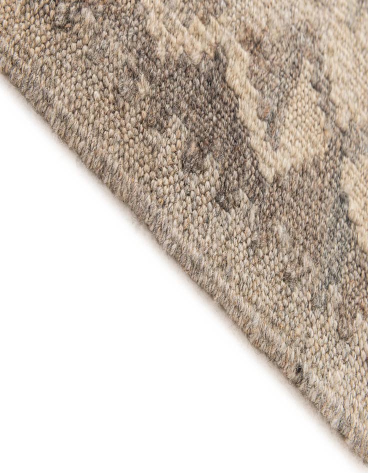 Detail image of  3' 3 x 5' 3  Hand Woven Kilim Maymana Wool Rug