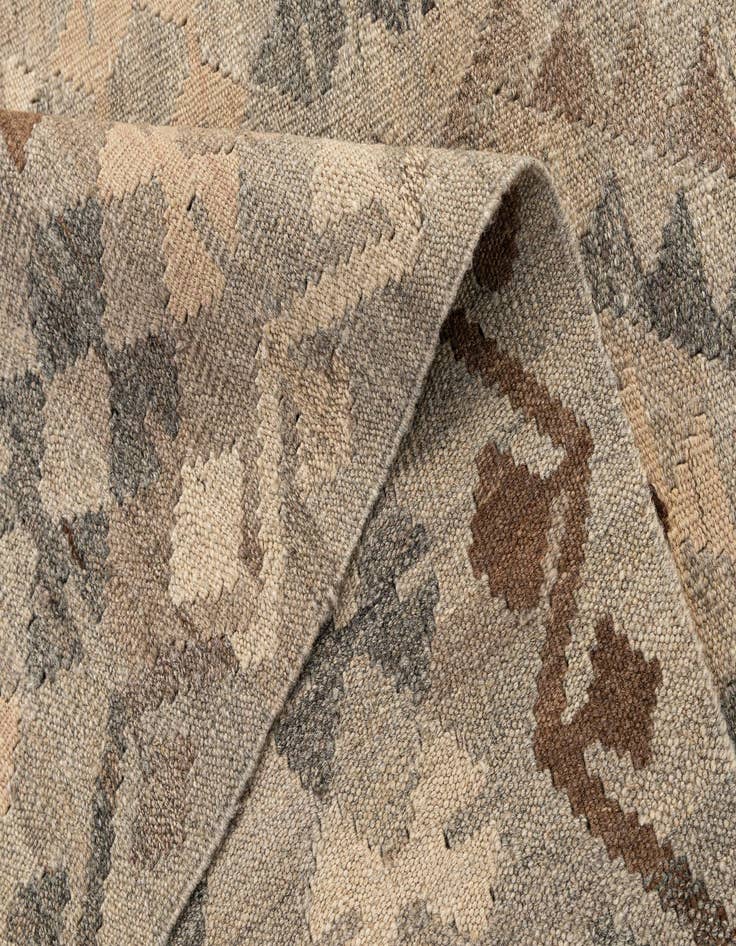 Detail image of  3' 3 x 5' 11  Hand Woven Kilim Maymana Wool Rug