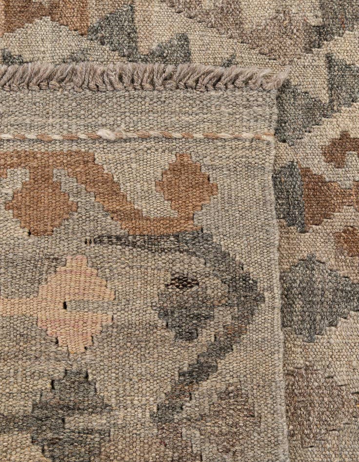 Detail image of  3' 3 x 5' 11  Hand Woven Kilim Maymana Wool Rug