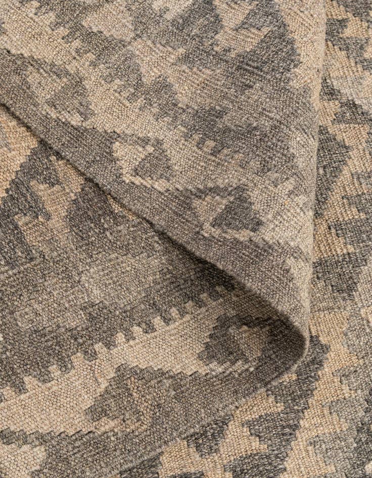 Detail image of  3' 6 x 4' 9  Hand Woven Kilim Maymana Wool Rug