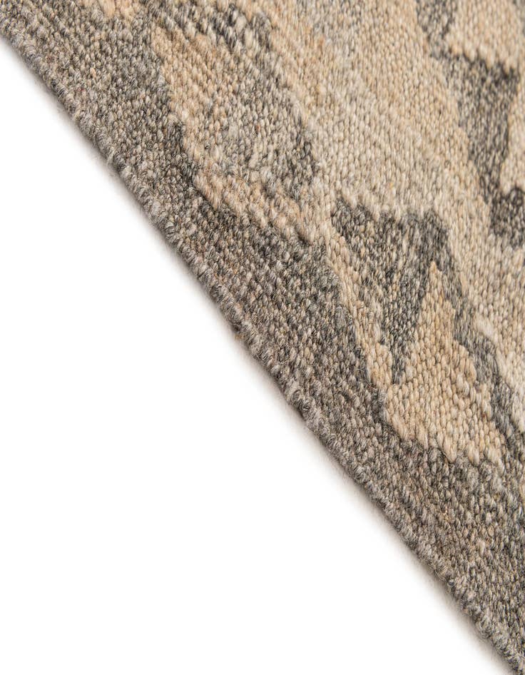 Detail image of  3' 8 x 4' 11  Hand Woven Kilim Maymana Wool Rug