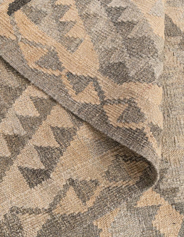 Detail image of  3' 8 x 4' 11  Hand Woven Kilim Maymana Wool Rug