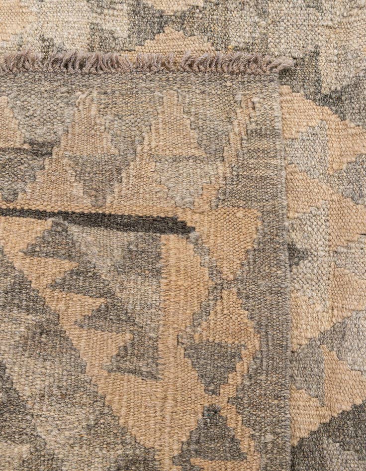 Detail image of  3' 8 x 4' 11  Hand Woven Kilim Maymana Wool Rug