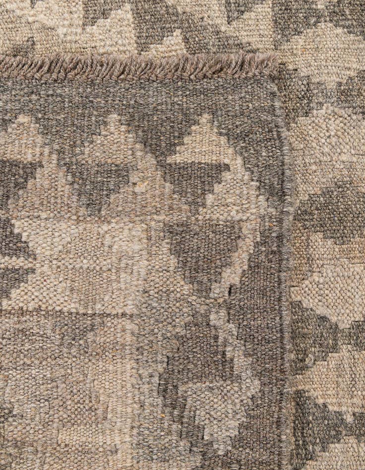Detail image of  3' 7 x 4' 10  Hand Woven Kilim Maymana Wool Rug