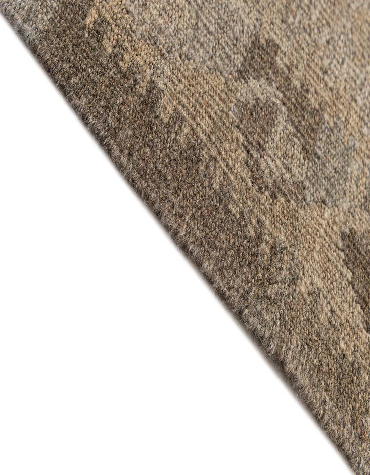 Detail image of  4' x 5' 10  Hand Woven Kilim Maymana Wool Rug