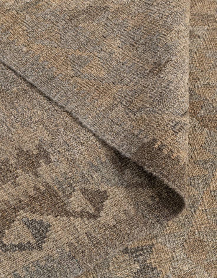 Detail image of  4' x 5' 10  Hand Woven Kilim Maymana Wool Rug