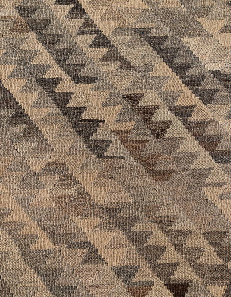Detail image of  4' x 5' 10  Hand Woven Kilim Maymana Wool Rug