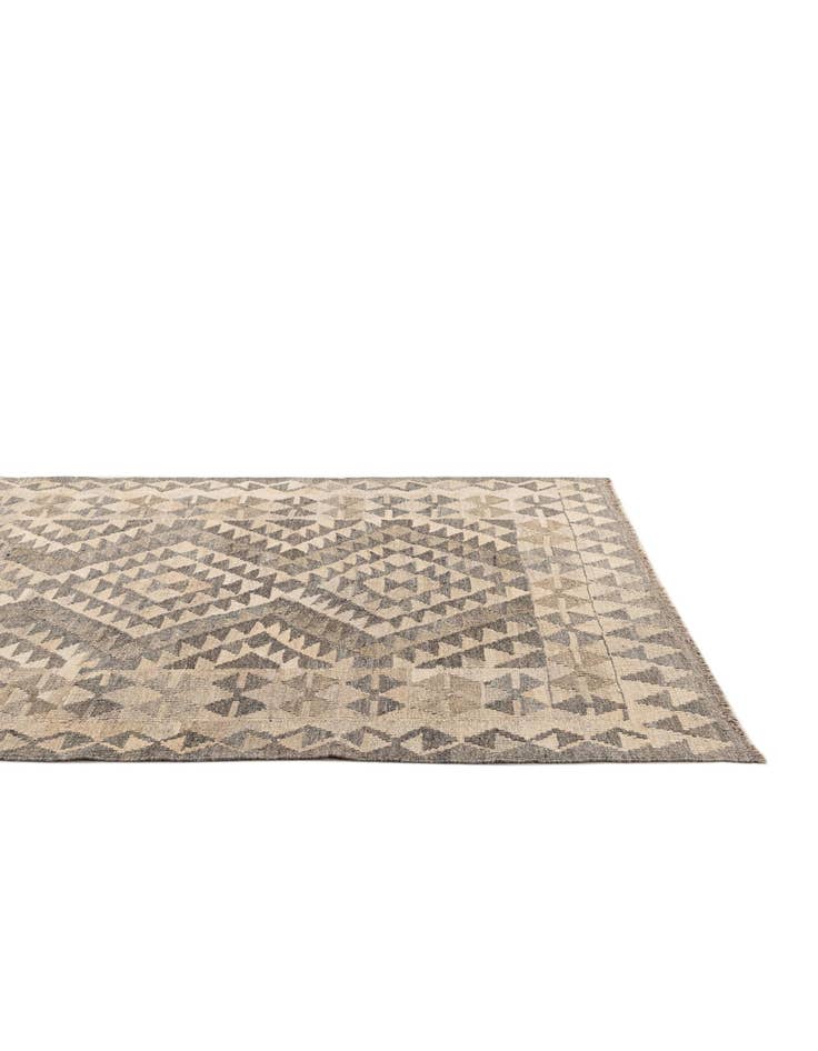 Detail image of  4' x 6' 1  Hand Woven Kilim Maymana Wool Rug