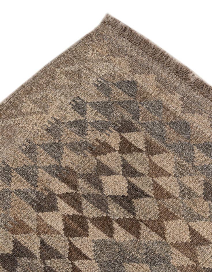 Detail image of  3' 10 x 5' 10  Hand Woven Kilim Maymana Wool Rug