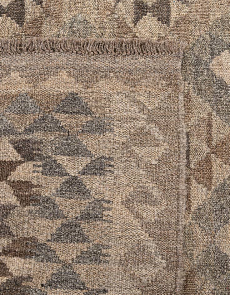 Detail image of  3' 10 x 5' 10  Hand Woven Kilim Maymana Wool Rug