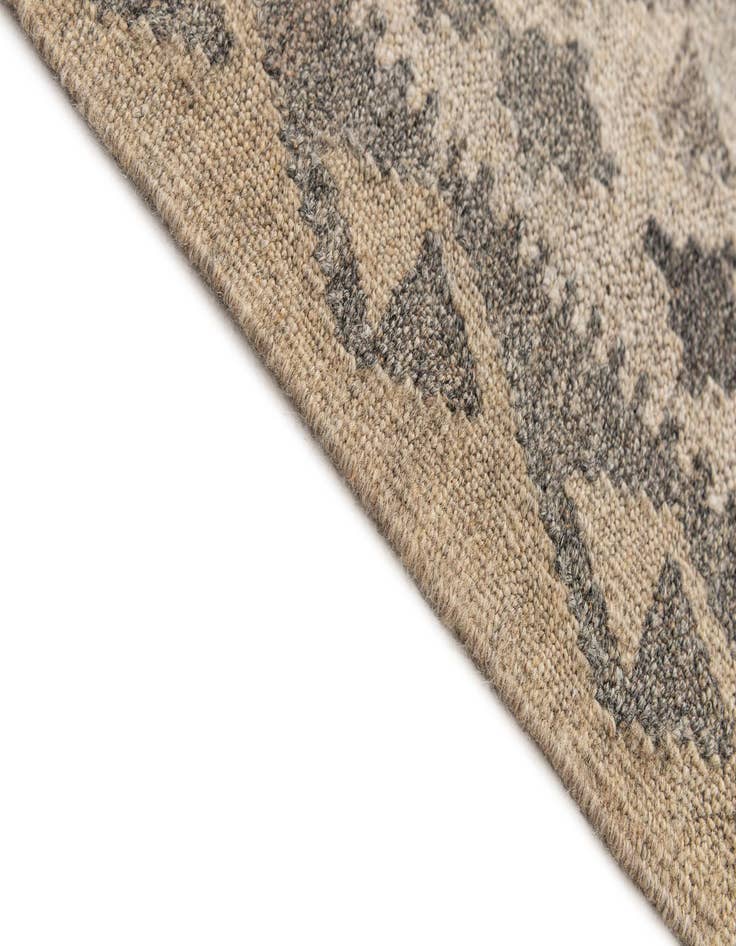 Detail image of  3' 11 x 6'  Hand Woven Kilim Maymana Wool Rug