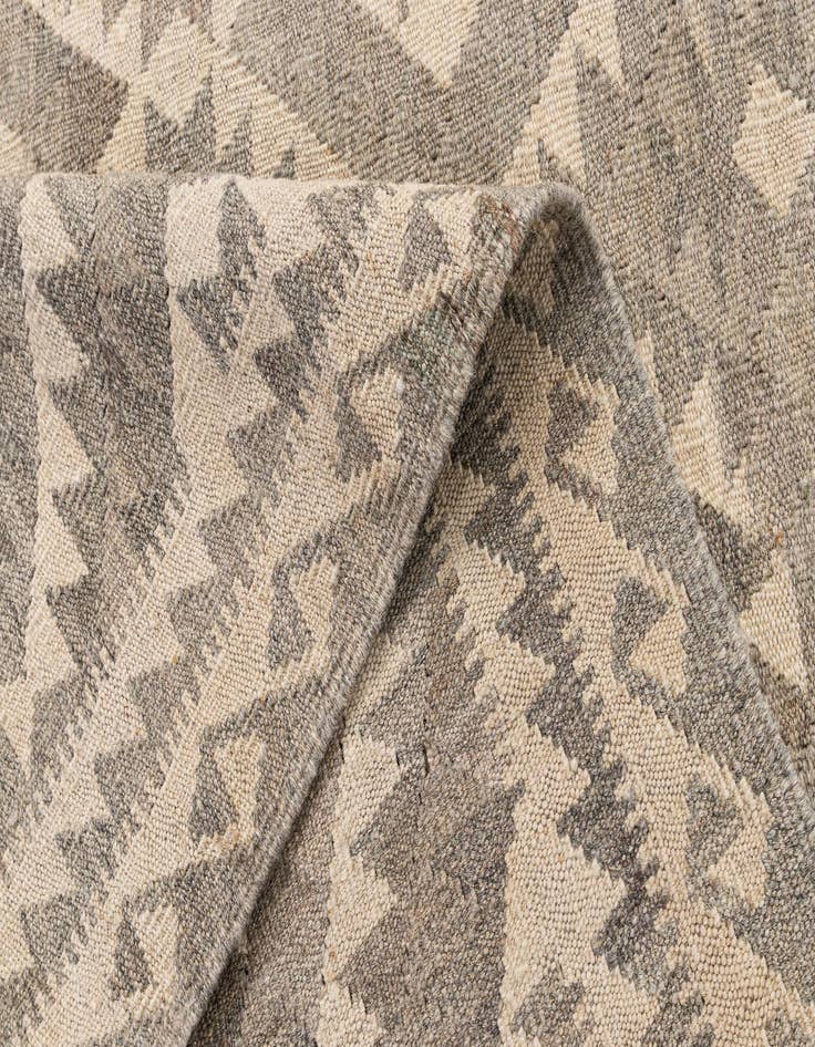 Detail image of  4' 1 x 6' 1  Hand Woven Kilim Maymana Wool Rug