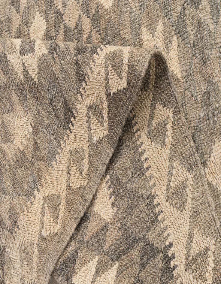 Detail image of  3' 11 x 5' 9  Hand Woven Kilim Maymana Wool Rug