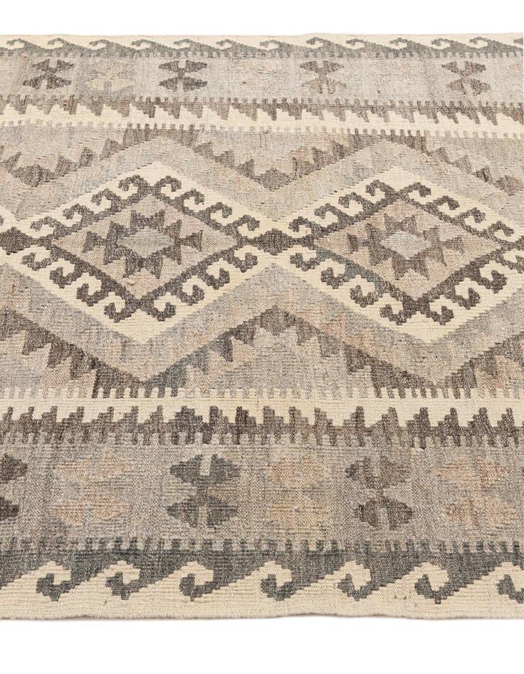 Detail image of  4' x 6' 1  Hand Woven Kilim Maymana Wool Rug