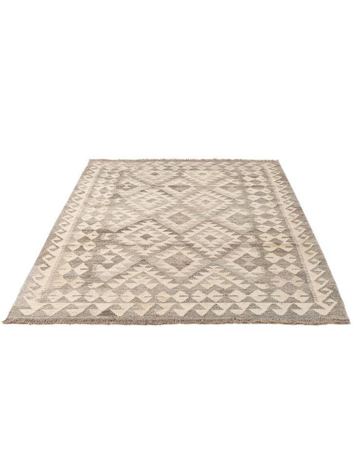 Detail image of  4' 2 x 6'  Hand Woven Kilim Maymana Wool Rug