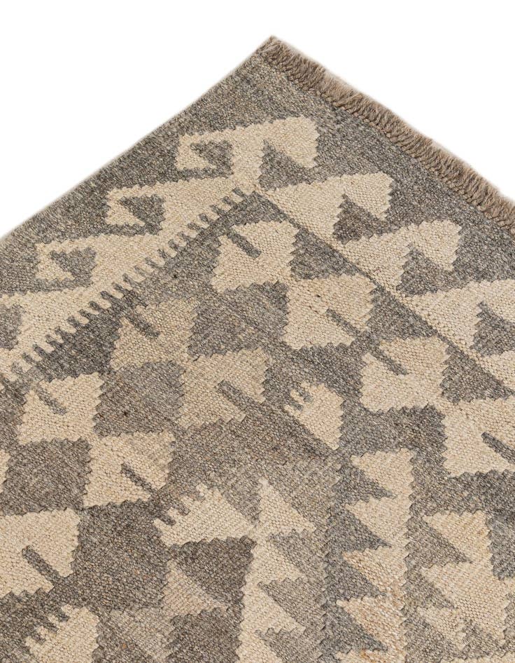 Detail image of  4' 2 x 6'  Hand Woven Kilim Maymana Wool Rug