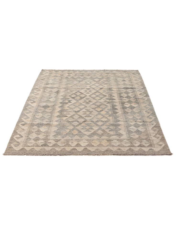 Detail image of  4' x 6' 1  Hand Woven Kilim Maymana Wool Rug