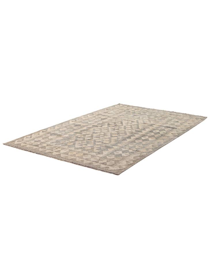 Detail image of  4' x 6' 1  Hand Woven Kilim Maymana Wool Rug