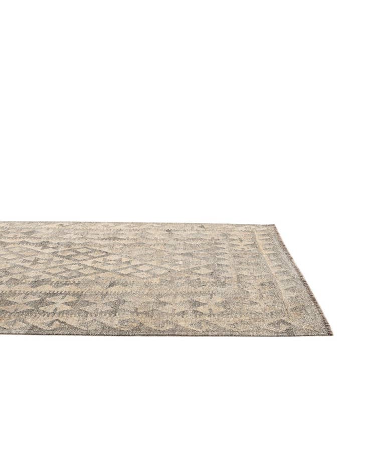 Detail image of  4' x 6' 1  Hand Woven Kilim Maymana Wool Rug