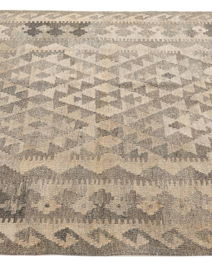 Detail image of  4' 1 x 6'  Hand Woven Kilim Maymana Wool Rug