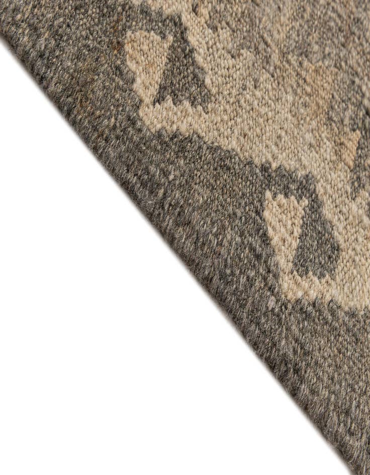 Detail image of  4' 1 x 6'  Hand Woven Kilim Maymana Wool Rug