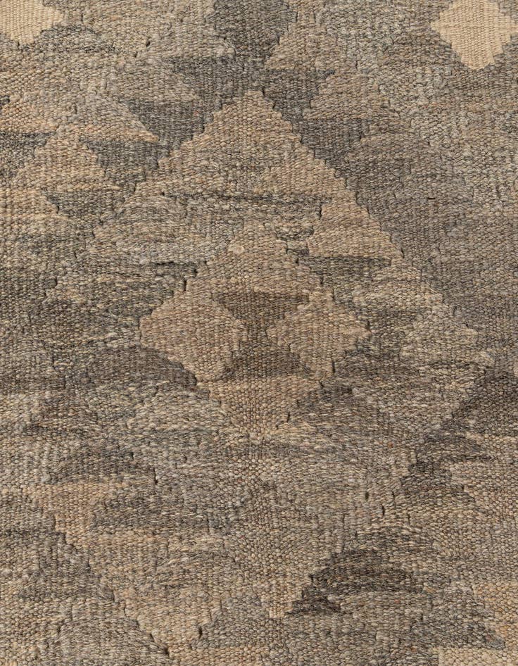 Detail image of  4' 1 x 6'  Hand Woven Kilim Maymana Wool Rug