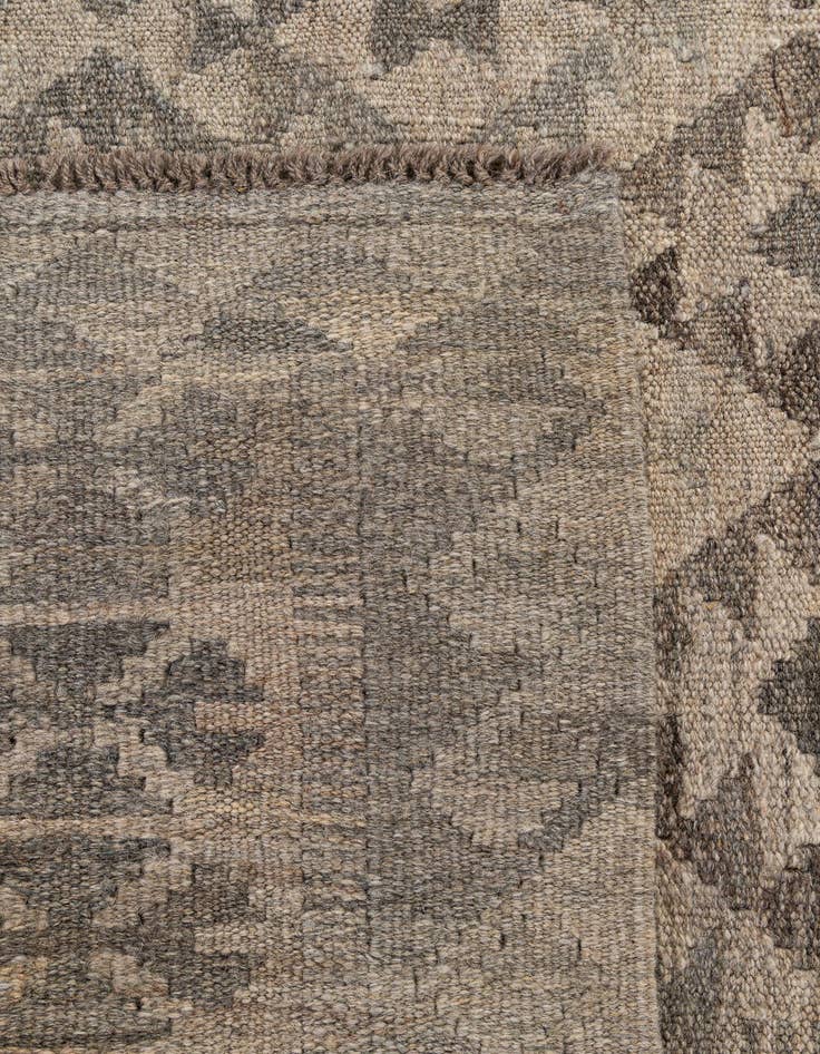 Detail image of  4' 1 x 6'  Hand Woven Kilim Maymana Wool Rug