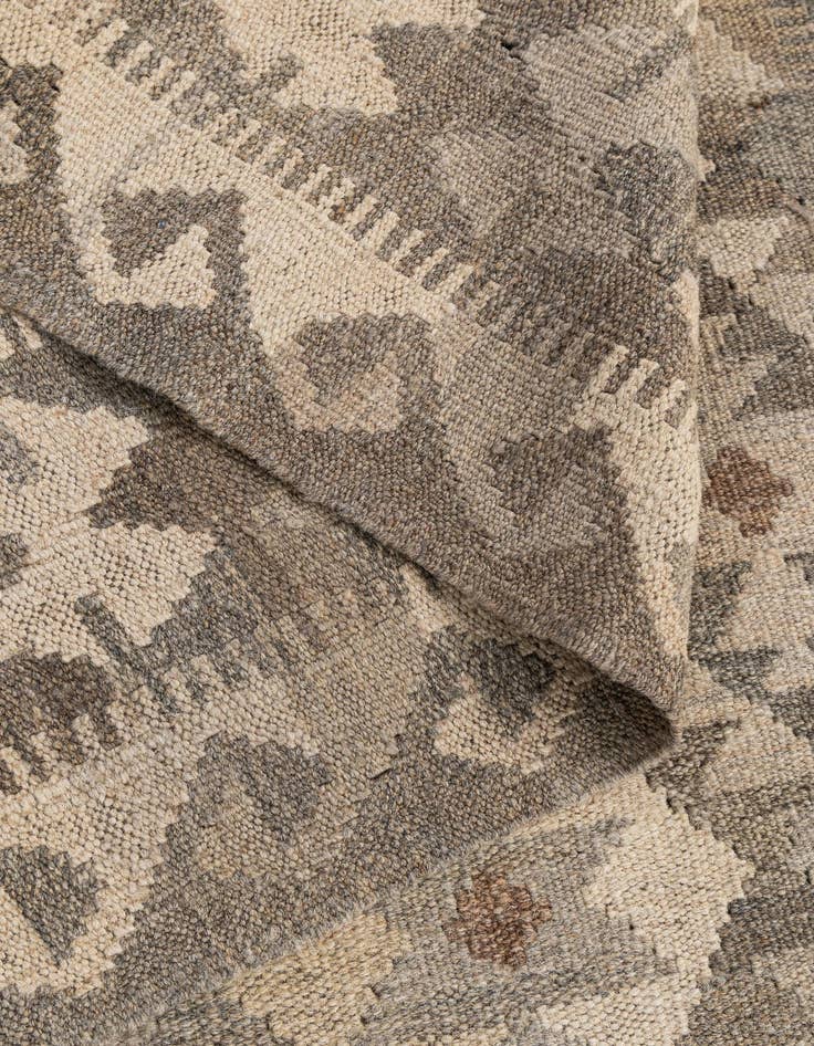 Detail image of  4' x 6'  Hand Knotted Kilim Maymana Wool Rug