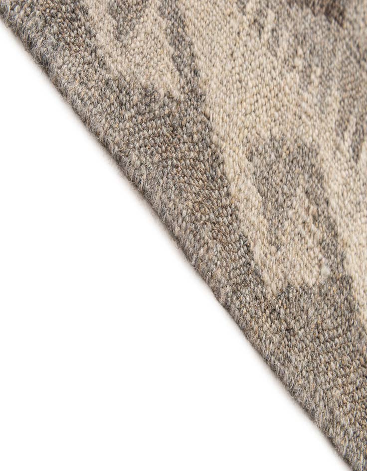 Detail image of  3' 11 x 6'  Hand Woven Kilim Maymana Wool Rug
